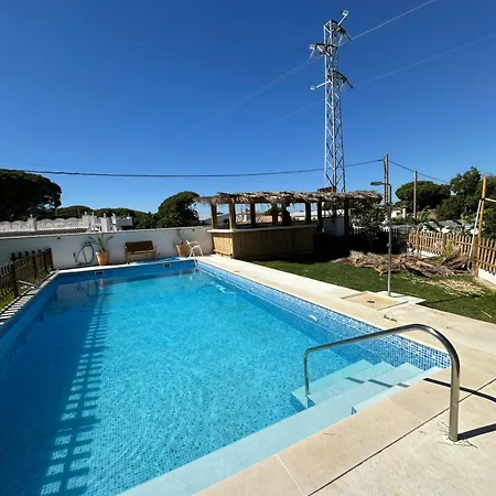 Paraiso De La Luz 7 Bedrooms, Swimming Pool & 4 Bathrooms Villa *