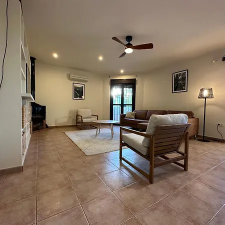 Paraiso De La Luz 7 Bedrooms, Swimming Pool & 4 Bathrooms Villa Cadiz