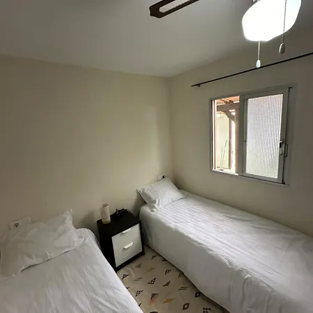 Paraiso De La Luz 7 Bedrooms, Swimming Pool & 4 Bathrooms * Cadiz